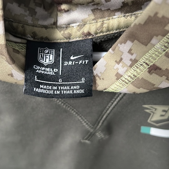 Salute to Service Eagles hoodie - Picture 5 of 8